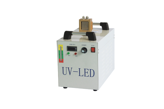 CE 18W/CM2 LED UV-Heilungssystem 365nm Hochleistungs 5000W Wasserkühlung UV-Bestrahlungsvorrichtung
