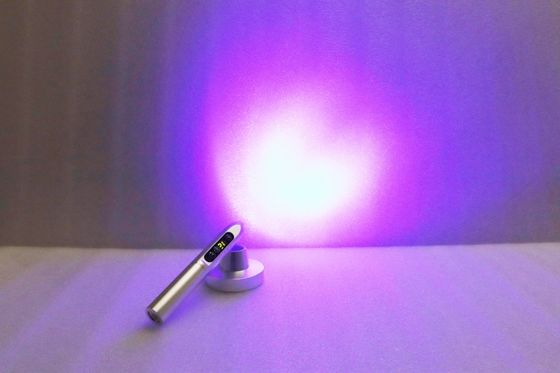 365nm Hochleistungs-LED UV Taschenlampe mit wiederaufladbarer Batterie und 5W Leistung